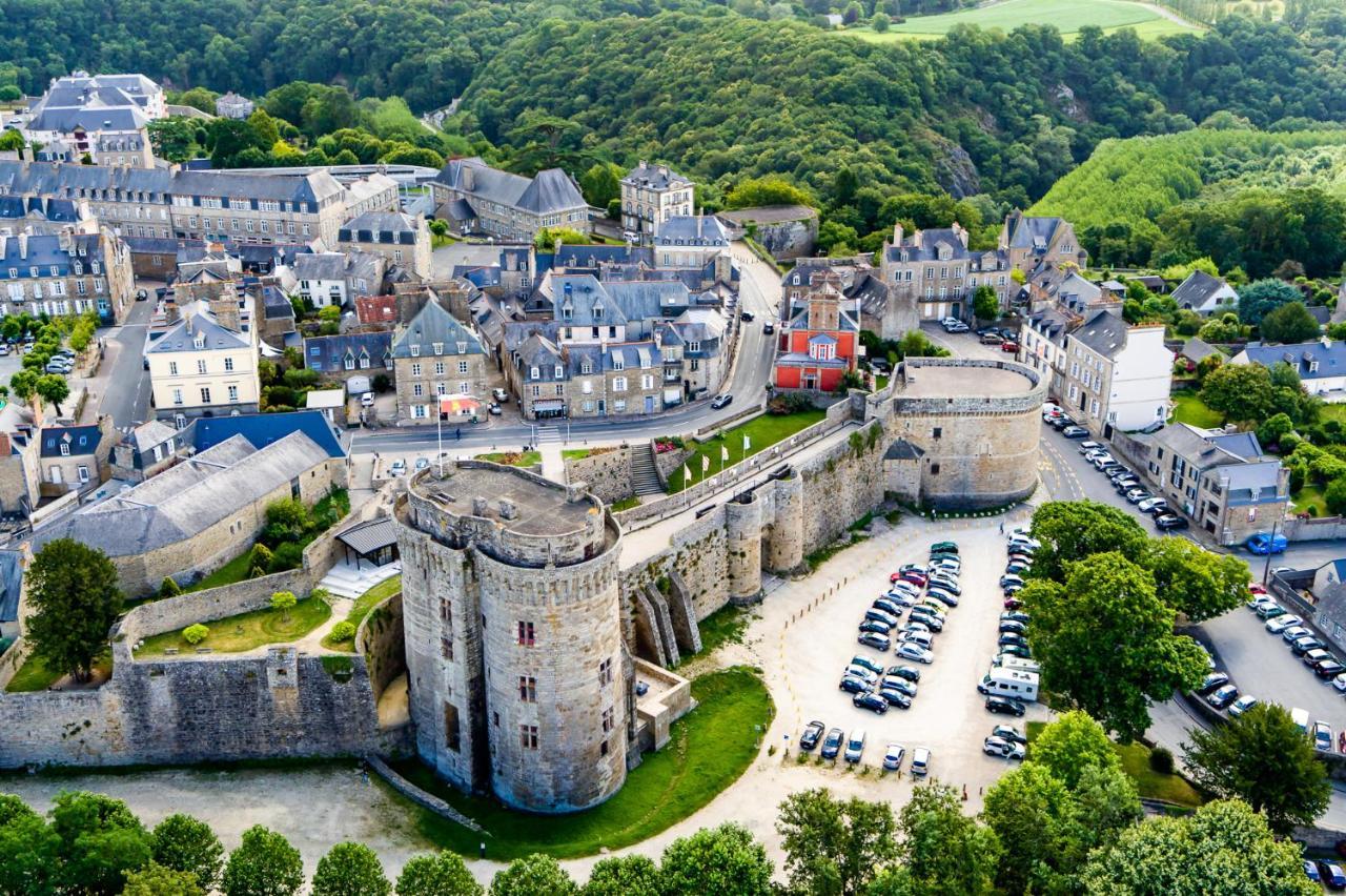 Hotel Du Chateau Dinan - Originals Boutique Bagian luar foto
