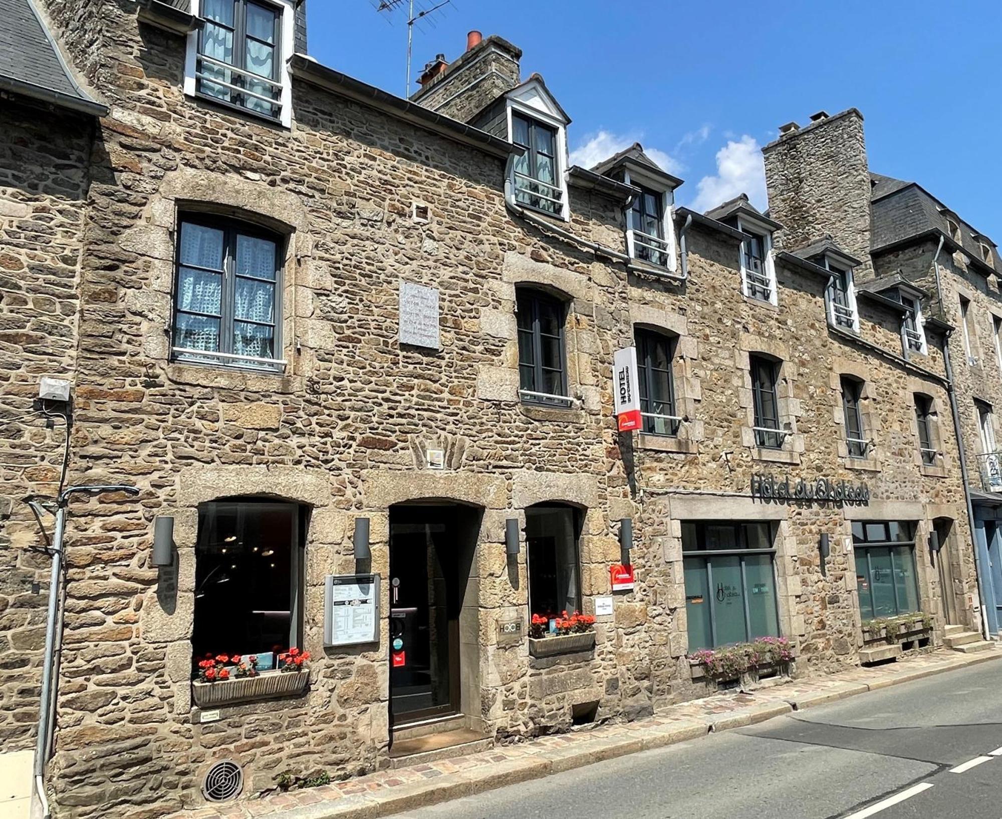 Hotel Du Chateau Dinan - Originals Boutique Bagian luar foto