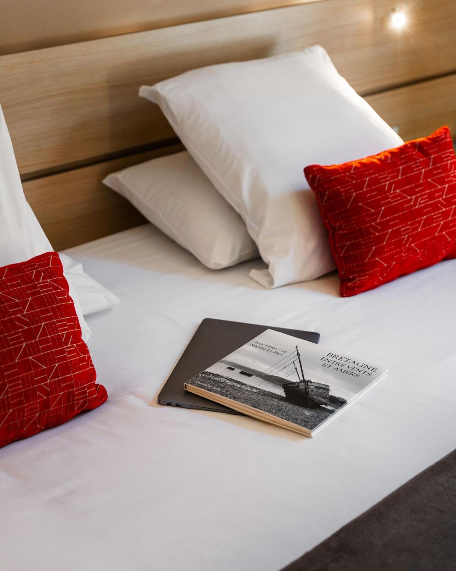 Hotel Du Chateau Dinan - Originals Boutique Bagian luar foto